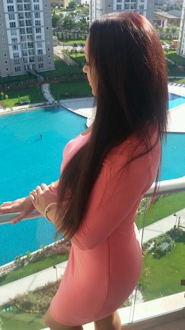 Kaşlı Güzel Escort